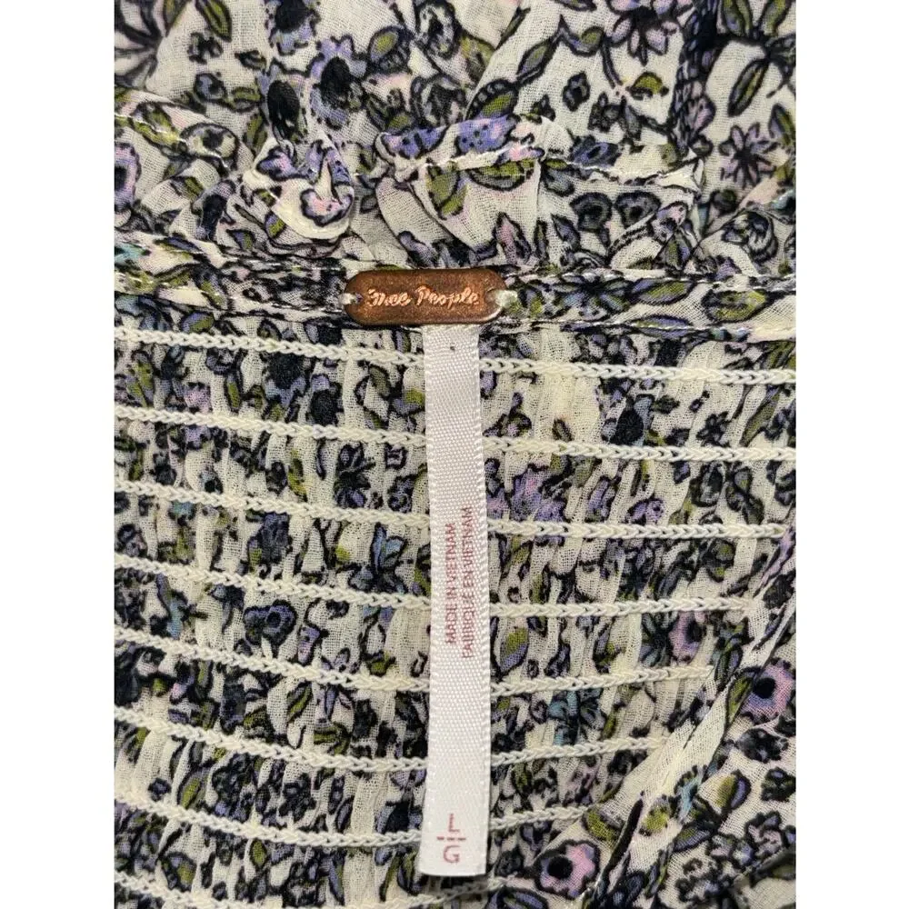 Free People Floral Smocked Blouse Size Large NEW - Picture 4 of 12